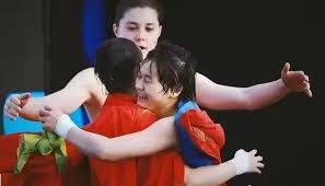 天王盖地虎！汉堡后卫复刻2017年吉鲁的神级蝎子摆尾