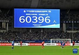 德州扑克“职业 vs 业余”：解析职业牌手在情绪管理与注码逻辑上对业余选手的维度打击。（德州扑克职业与业余的差距：职业牌手如何凭情绪管理与下注逻辑对业余实现降维打击）